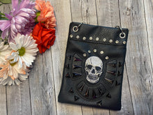 Load image into Gallery viewer, CHIC157