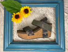 Load image into Gallery viewer, Walk the Pierre
