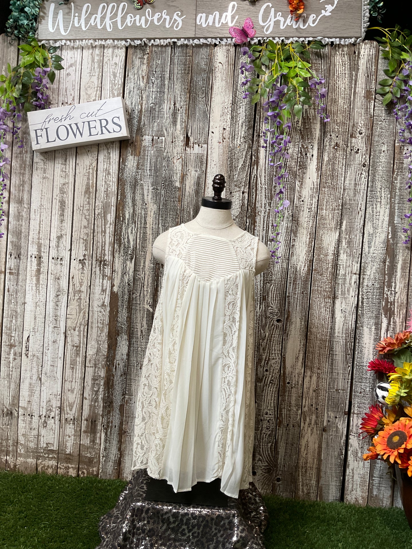 Crème & Lace Flowy Mini Dress