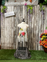 Load image into Gallery viewer, Boho Floral Lace Hem Crop Tank Top
