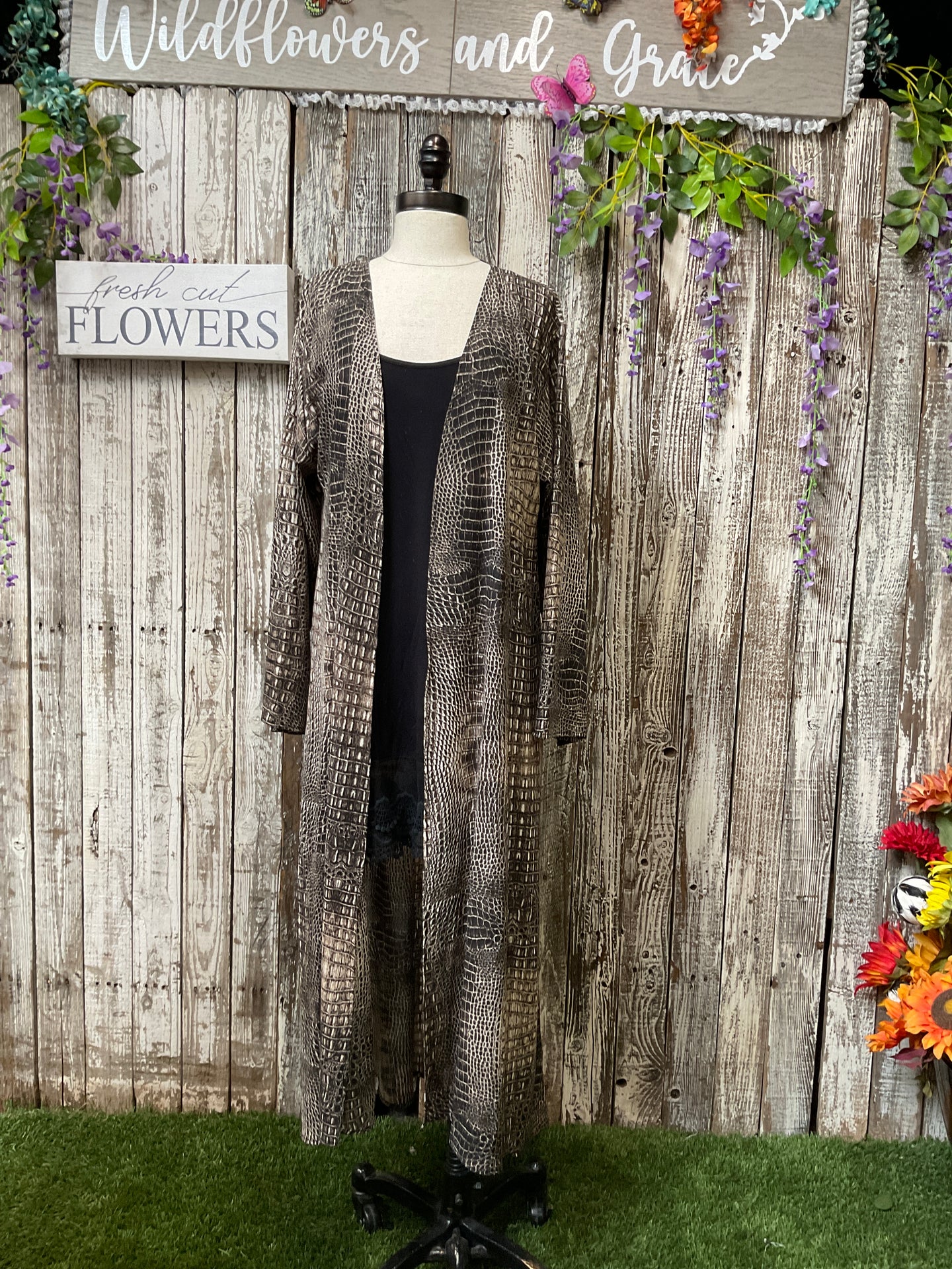 Lucky Alligator Long Kimono