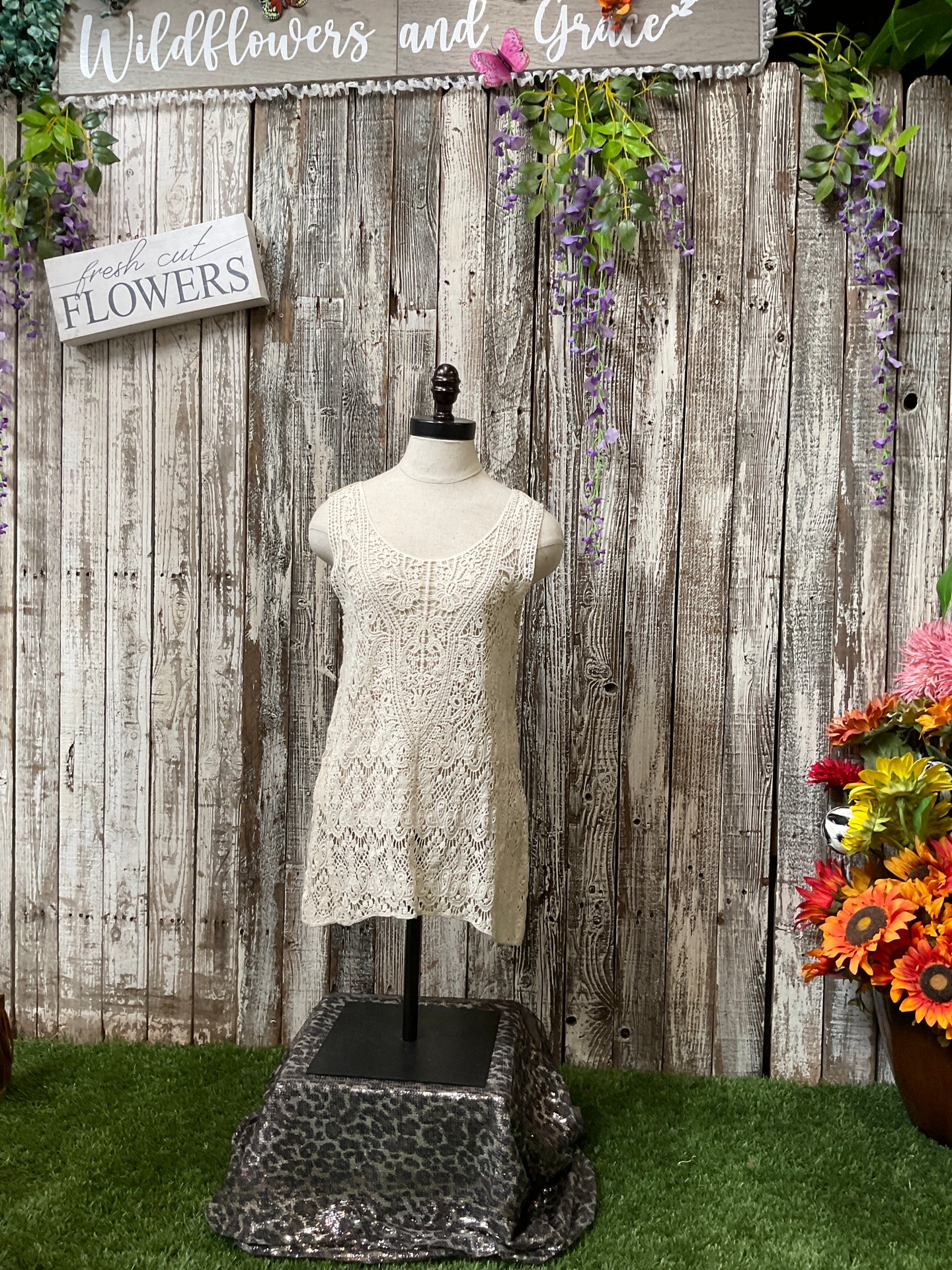 Crème Long Crochet Tank Top