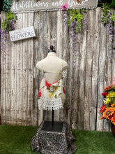 Load image into Gallery viewer, Boho Floral Lace Hem Crop Tank Top
