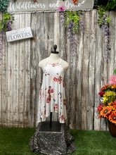 Load image into Gallery viewer, Crème Floral Tunic Tank

