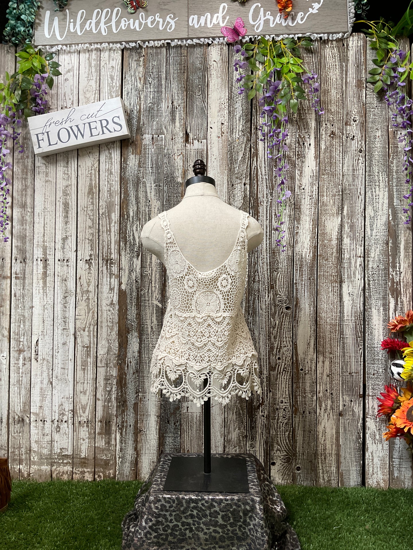 Crème Crochet Laced Tiered Tank Top