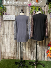 Load image into Gallery viewer, Deers &amp; Sequence Sweater Top
